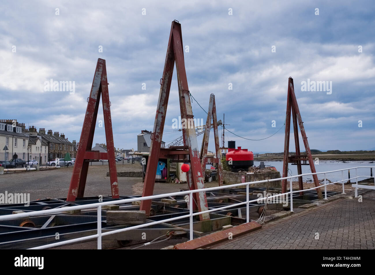 Irvine Hafen North Ayrshire in Schottland auf der Suche Über einige alte maritime Ausrüstung, hinter aus der Sanierung der Linken war und kann zusammen gesehen werden. Stockfoto