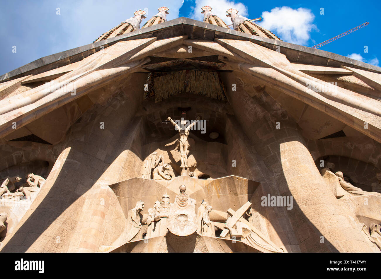 Fassade der Passion des Sühnentempels der Sagrada Familia, entworfen vom Architekten Antoni Gaudi, Barcelona, ​​Catalonia, Spanien Stockfoto