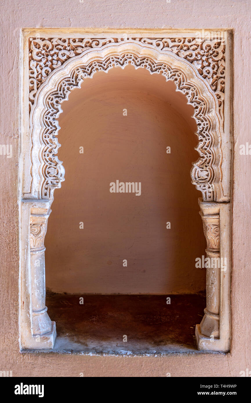 Details dekoriert arabischen Stil berühmte Palast Alcazaba in Malaga Spanien frame Hintergrund Stockfoto