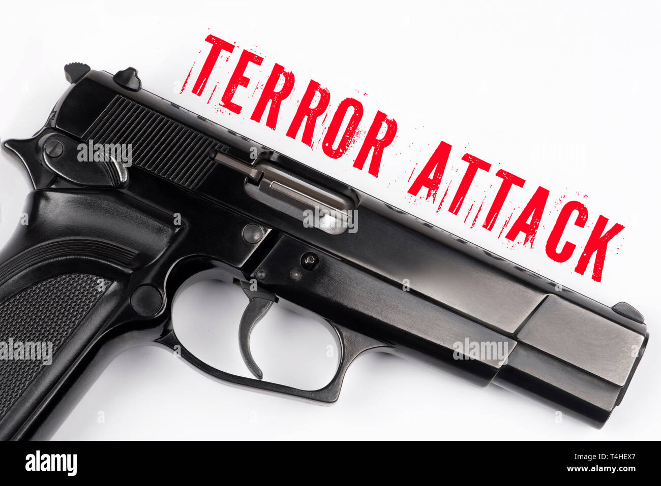 Gewehr und Terror Angriff Inschrift Stockfoto