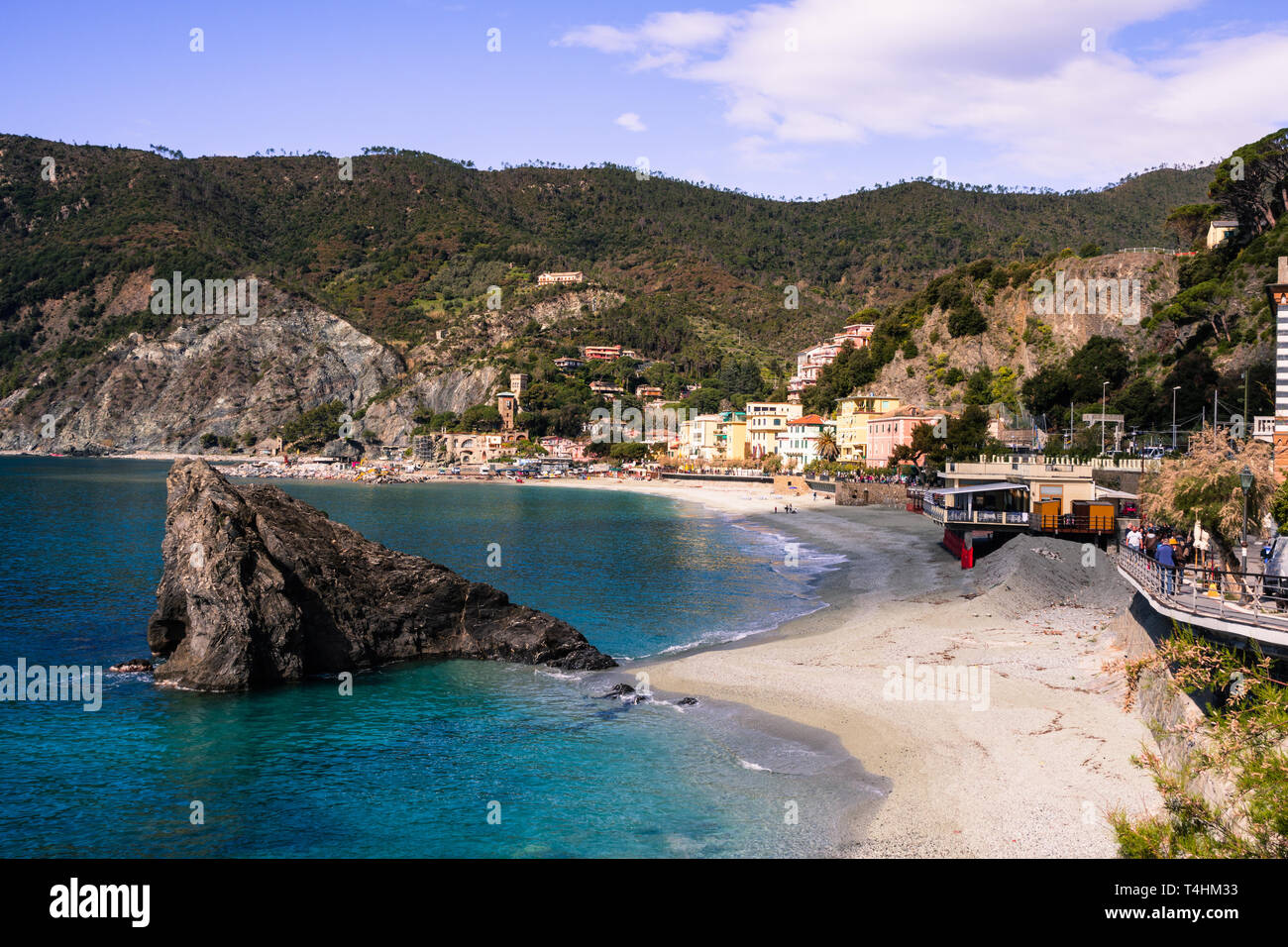 Das bunte Dorf Monterosso und einem schönen weißen Bucht, Cinque Terre, Ligurien Stockfoto