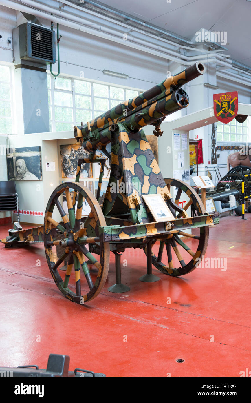 Russische AA 76,2 cm Modell 1902-1907 am Maschinengewehr Museum Belgien Stockfoto