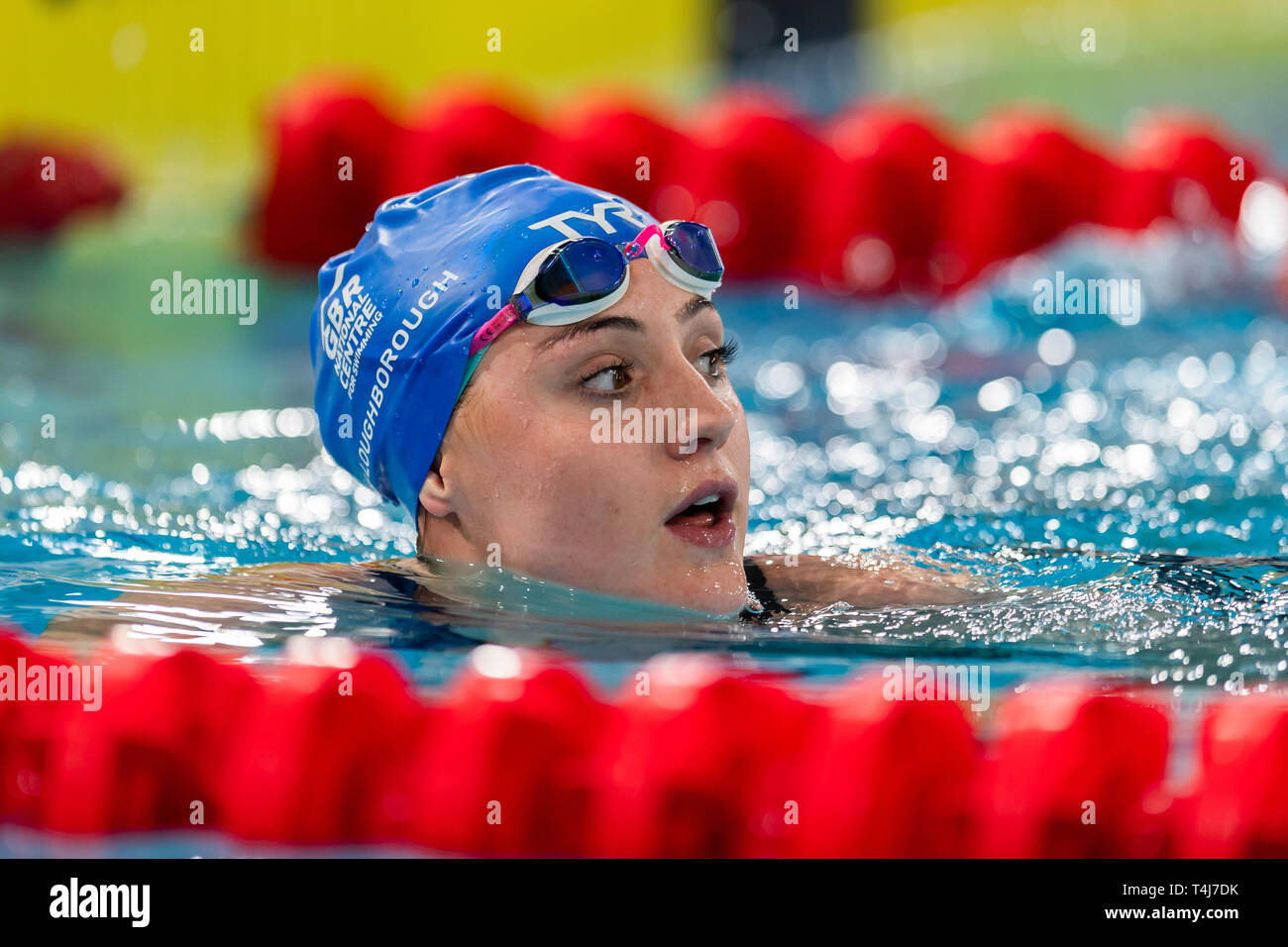 Glasgow, UK. 17 Apr, 2019. Molly Renshaw bei Frauen öffnen 200 m Brust Finale während der 2.Tag der britischen Weltmeisterschaften 2019 in Tollcross International Swimming Mitte am Mittwoch, 17. April 2019 in Glasgow, Schottland. Credit: Taka G Wu/Alamy leben Nachrichten Stockfoto