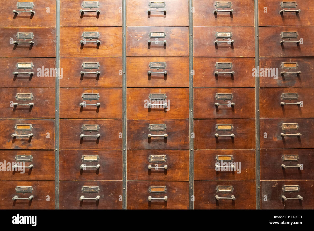 Vintage Herbal Medicine Cabinet Holz Hintergrund Schliessfach Im