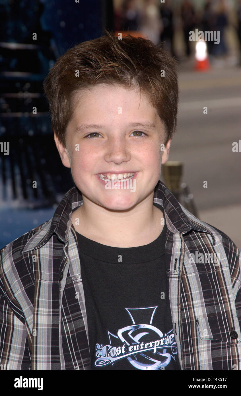 LOS ANGELES, Ca. November 07, 2004: Los Angeles, CA; Schauspieler Josh Hutcherson im Hollywood Premiere seines neuen Films Polar Express. Stockfoto