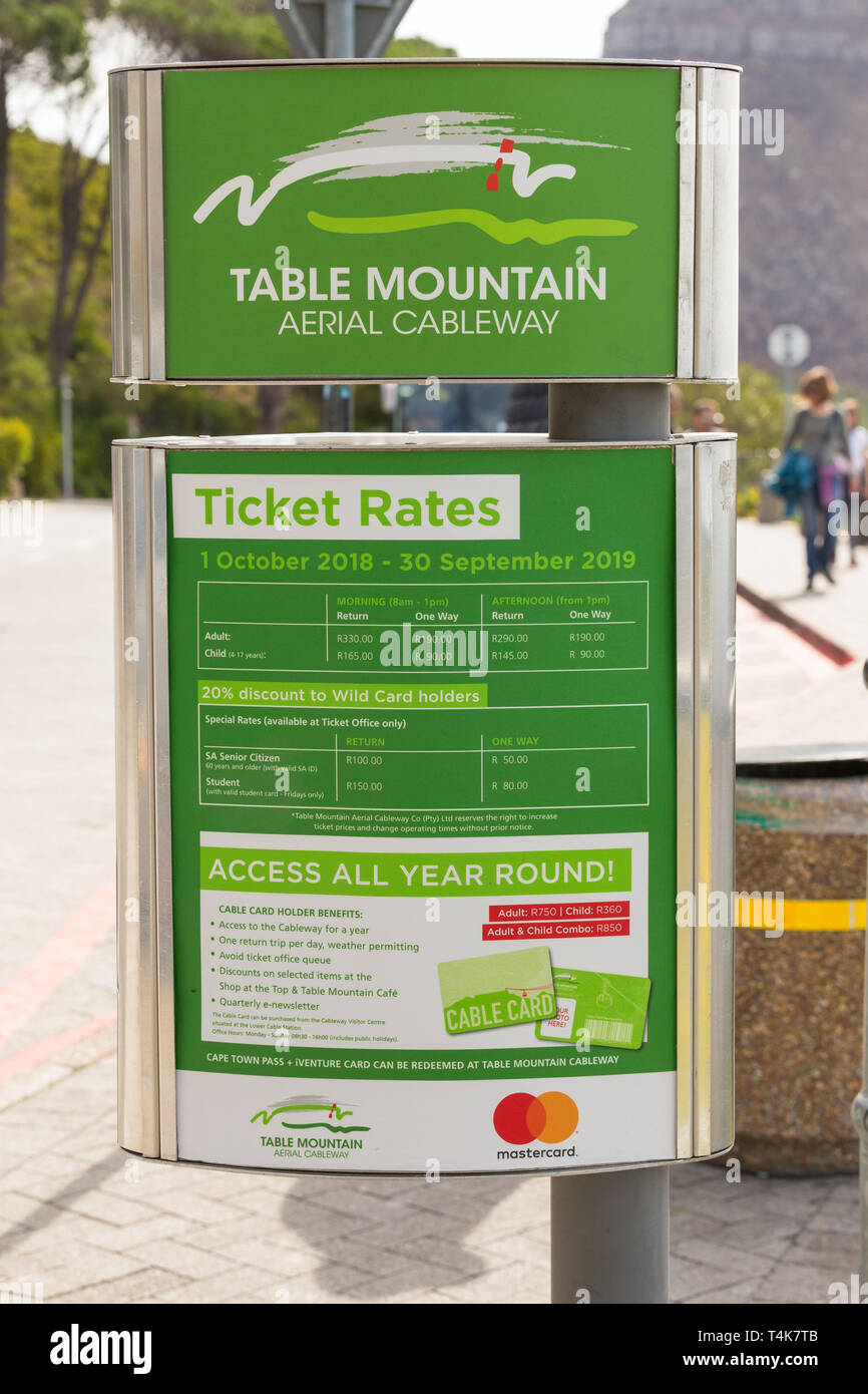 Tafelberg ticket Preise oder Preis- oder Zeichen vom 1. Oktober 2018 bis zum 30. September 2019 außerhalb Ticket Office für touristische Informationen Stockfoto