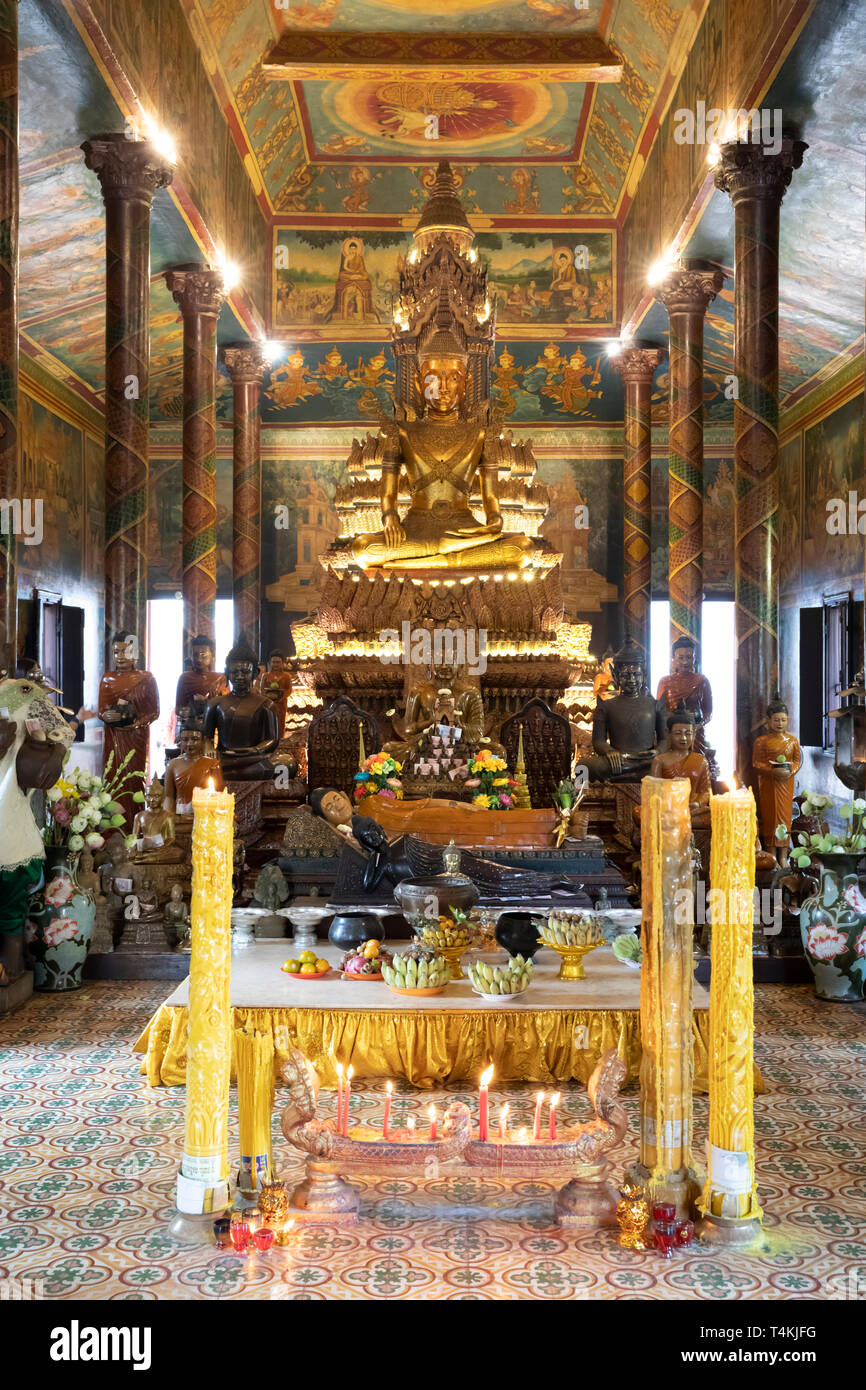 Innenraum der Wat Phnom, Phnom Penh, Kambodscha, Südostasien, Asien Stockfoto