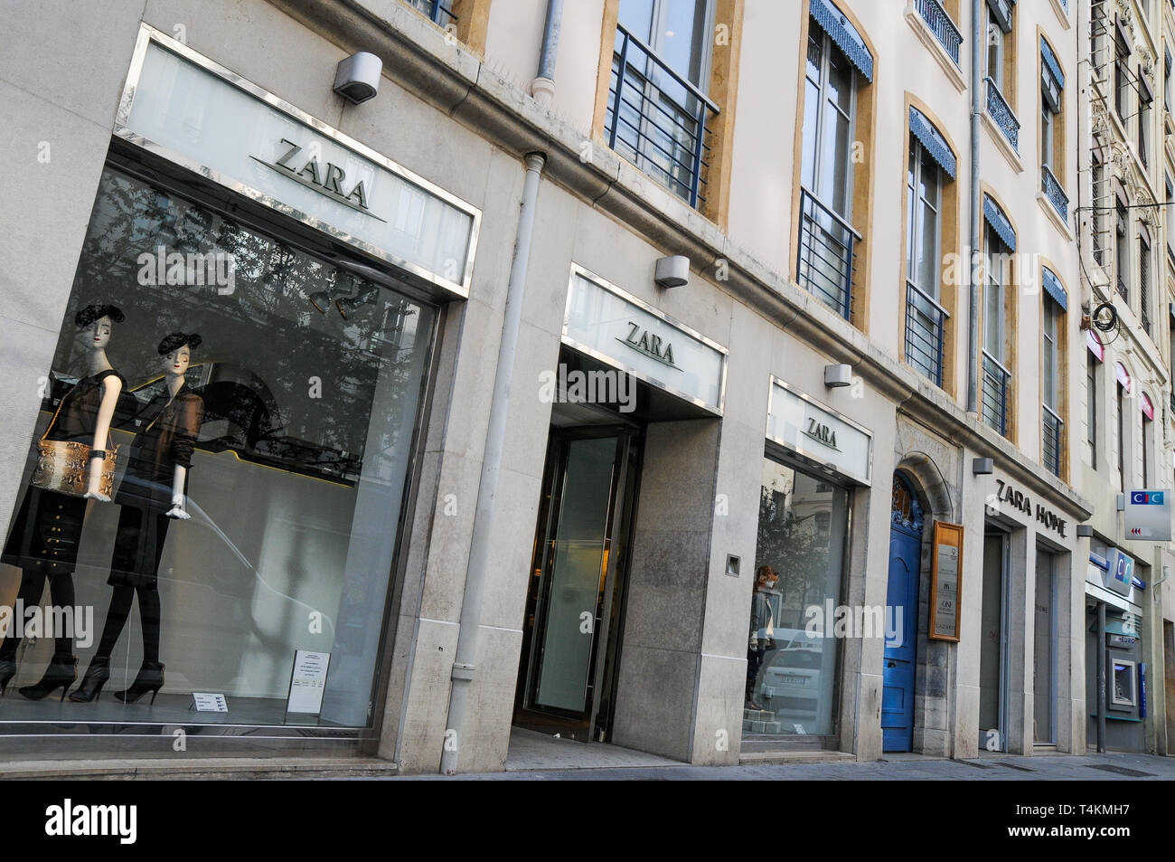 Zara Mode Shop Lyon Frankreich Stockfotografie Alamy