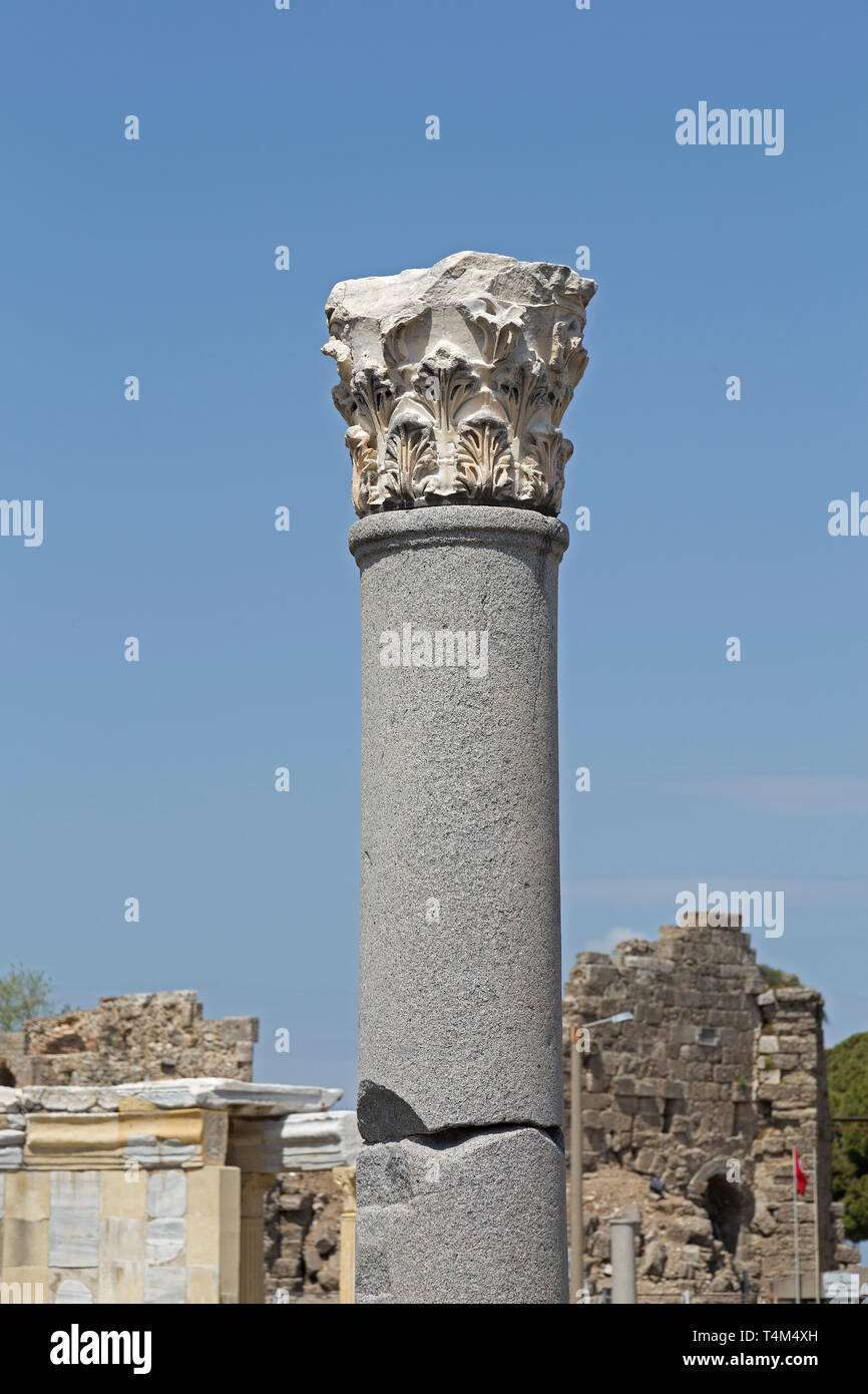 Antiken Säule am Theater, Side, Provinz Antalya, Türkei Stockfoto