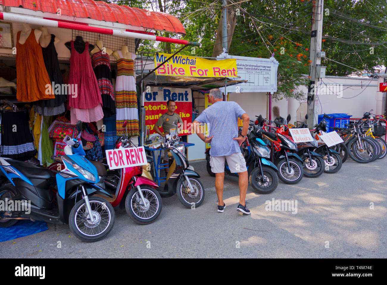 Motorroller- und Fahrradverleih, Soi Damnoen Kasam, Hua Hin, Thailand Stockfoto