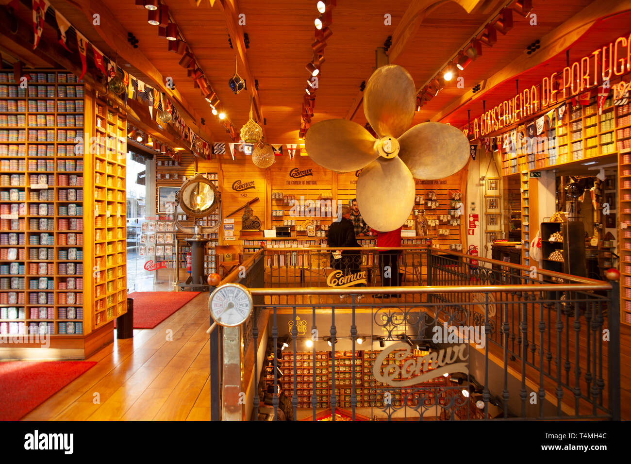 Comur, Cannery Shop in Lissabon - Portugal Stockfoto
