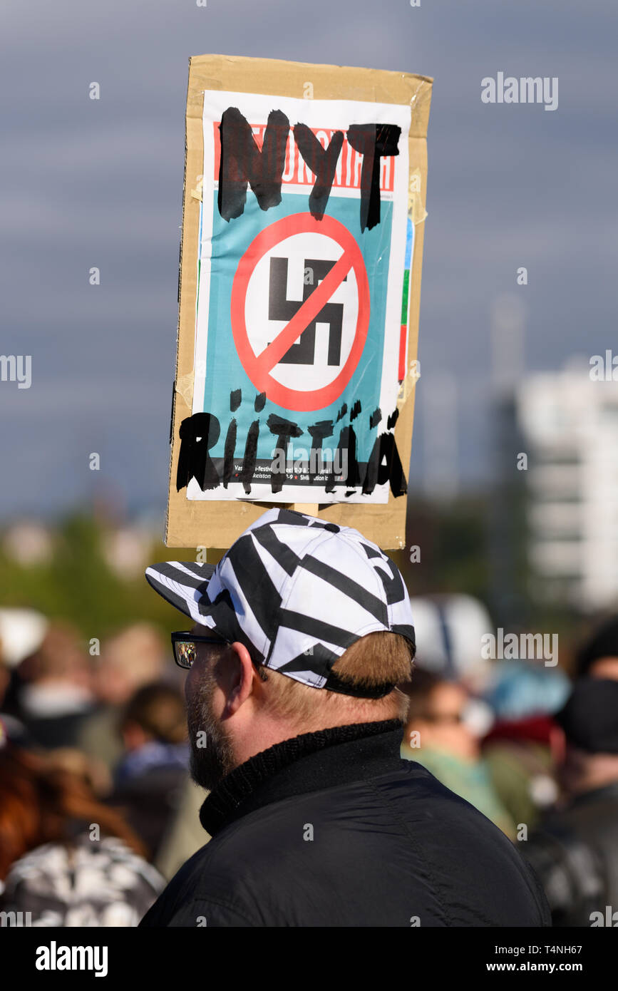 Helsinki, Finnland - 24 September 2016: Peli - poikki Rikotaan hiljaisuus - Demonstration gegen Rassismus und rechte Gewalt in Helsinki Stockfoto