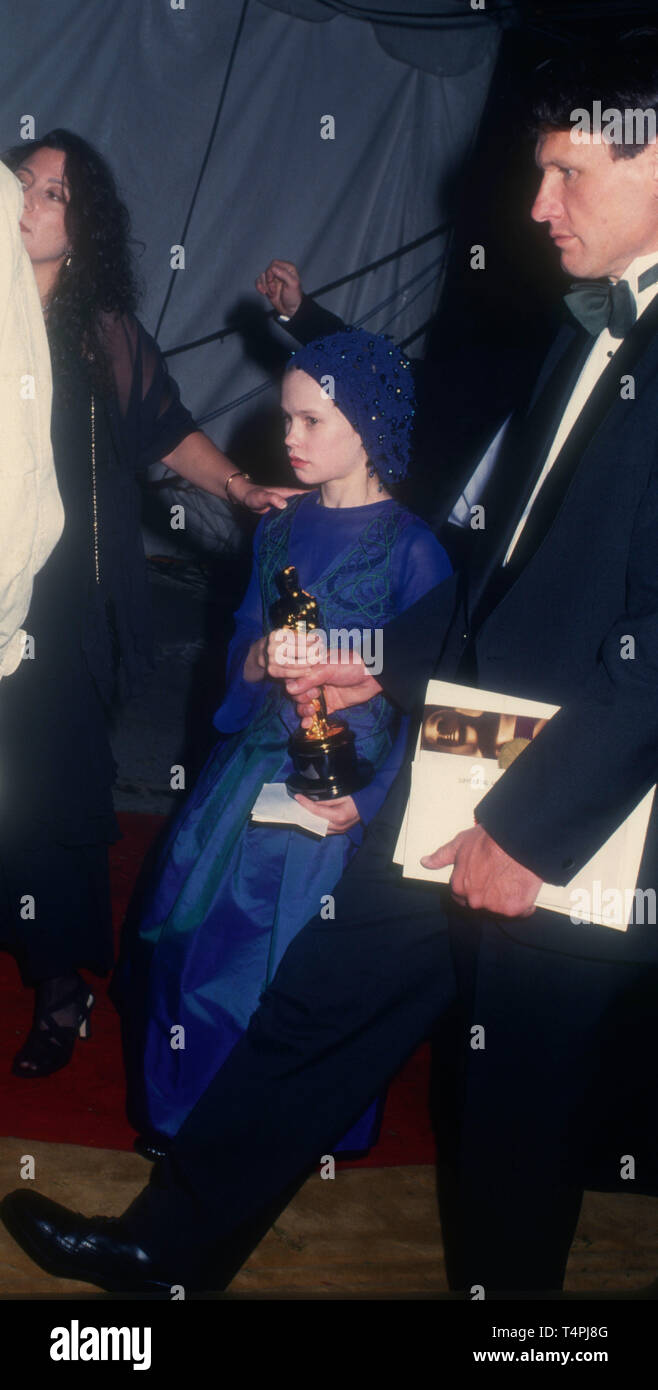 Los Angeles, Kalifornien, USA, 21. März 1994 Schauspielerin Anna Paquin besucht die 66. jährlichen Academy Awards am 21. März 1994 im Dorothy Chandler Pavilion in Los Angeles, Kalifornien, USA. Foto von Barry King/Alamy Stock Foto Stockfoto