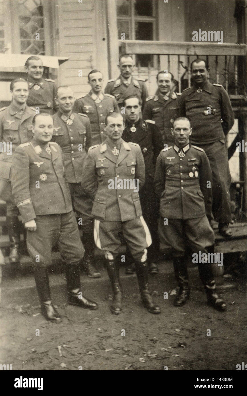 Wilhelm Schmalz - Fotoalben und einzelne Fotos spanning seine militärische Karriere neun Fotoalben der Generalleutnant beginnend mit seiner Zeit als ein Kadett 1913, seinem Freikorps Service (Widmung Karten von Loewenfeld und Arnauld de la Perière) durch seine Ernennung zum Reiterregiment 15. Weitere, Fotos von den Stationen an der Infanterieschule M 20. Jahrhundert Editorial-Use - Nur Stockfoto