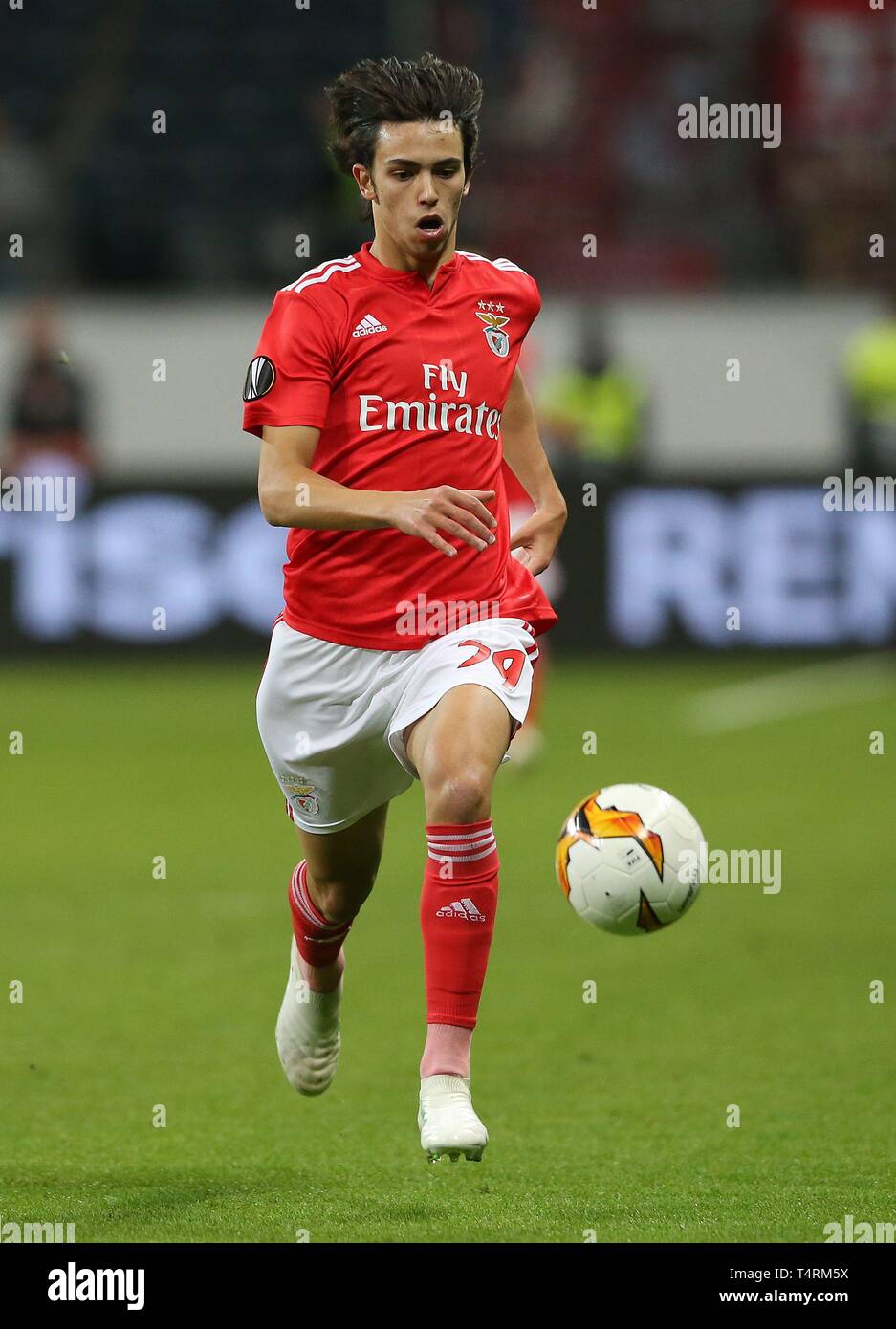 Frankfurt, Deutschland. 18 Apr, 2019. firo: 18.04.2019, Fußball, Fußball: UEFA Europa League, EL, Saison 2018/2019 Viertelfinale, Ruckspiel, Eintracht Frankfurt - Benfica Lissabon. 2:0 Joao FELIX, Benfica, Single Action | Verwendung der weltweiten Kredit: dpa/Alamy leben Nachrichten Stockfoto