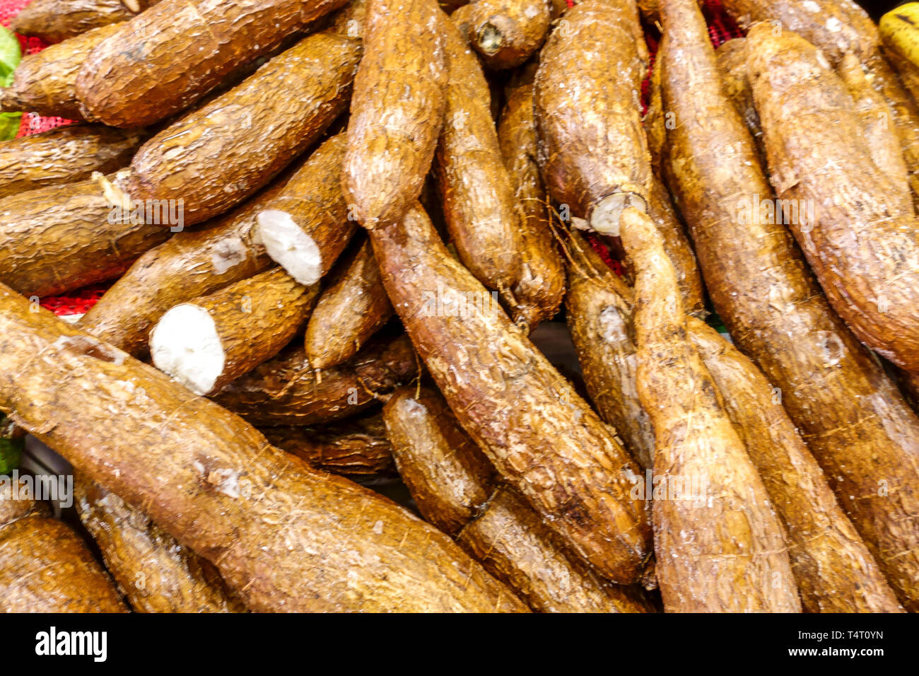 Gemüsemarkt Yuka Wurzeln Maniok Spanien Markt Stockfoto