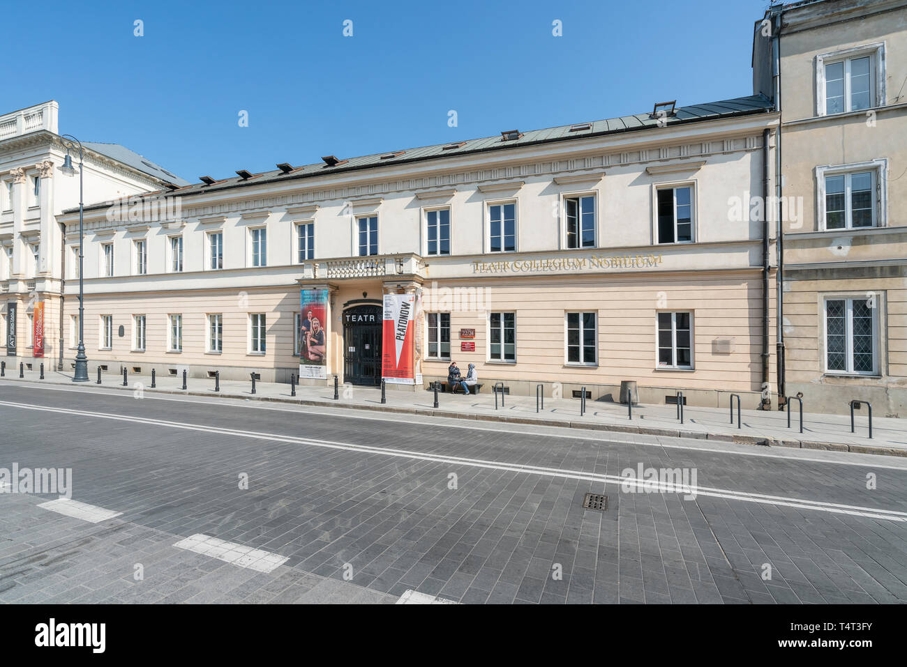 Warschau, Polen. April, 2018. Ein Blick auf die Fassade des Staates allgemeine Experimentelle integrierte Musik Schule Stockfoto