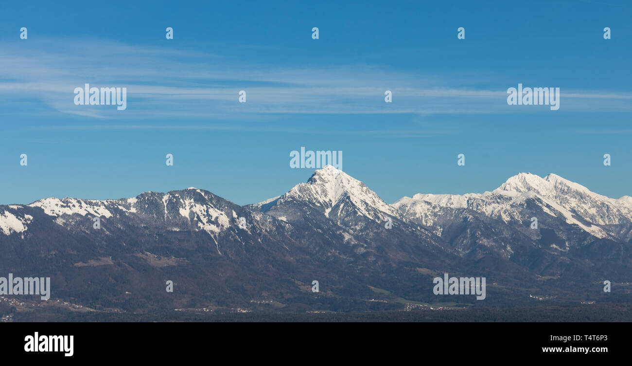 Kamnik - Savinja-alpen ab Jamnik, Slowenien gesehen Stockfoto
