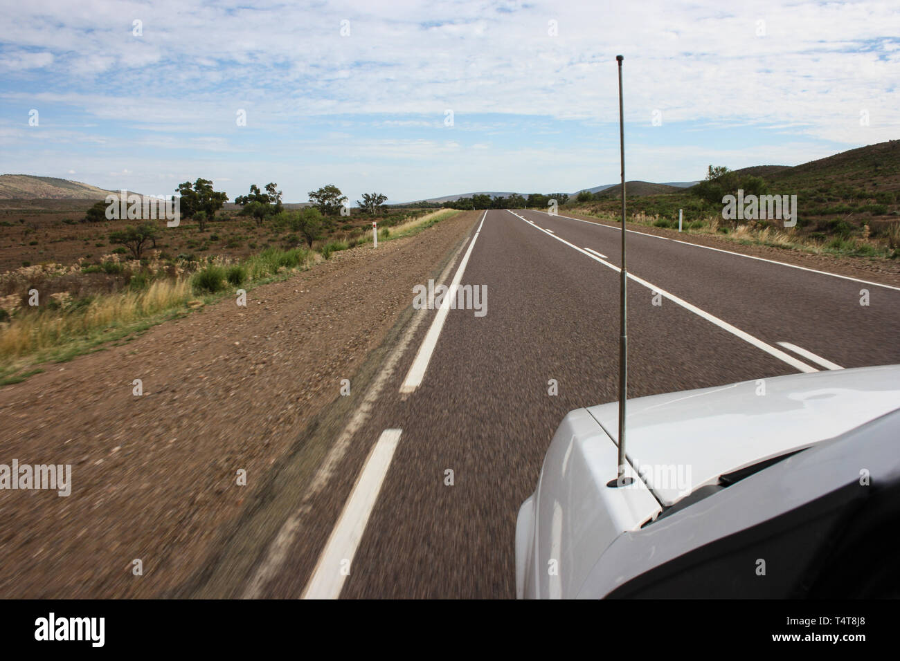 Blick aus dem Fenster während einer Reise quer durch das australische Outback Stockfoto