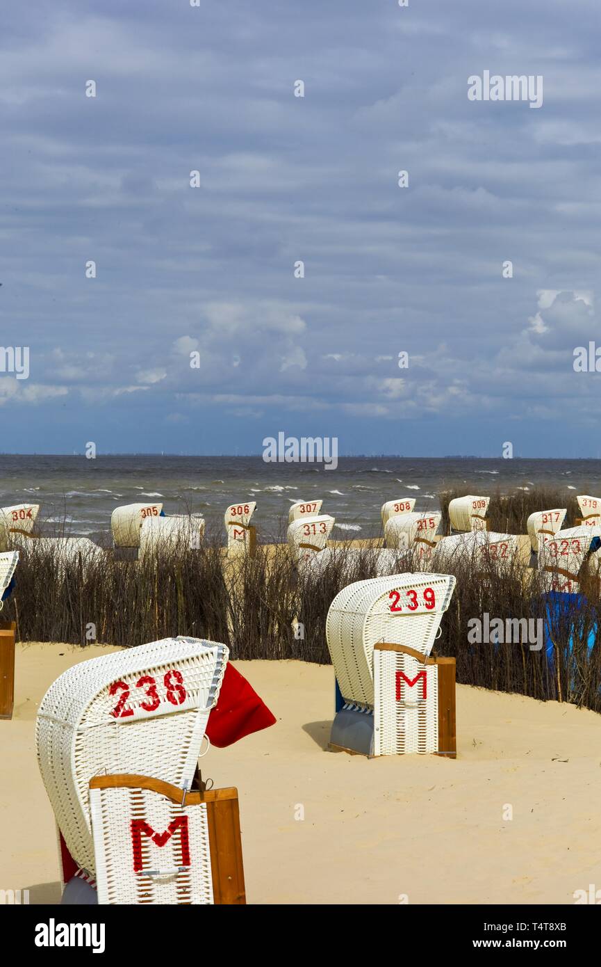 Liegen am Strand, Cuxhaven, Niedersachsen, Nordsee, Deutschland, Europa Stockfoto