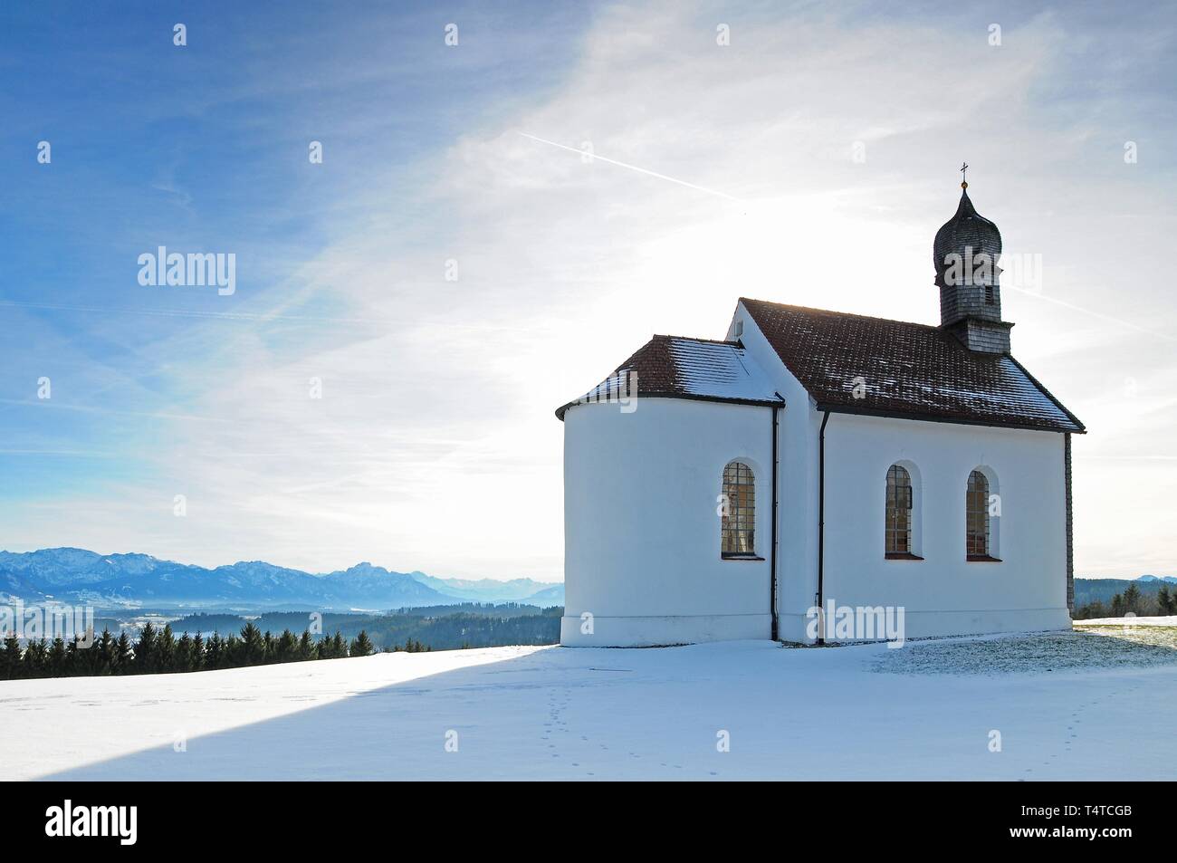 Kapelle St. Michael auf dem Kienberg, über der See an der Haslacher Bernbeuren im Allgäu, Schwaben, Bayern, Deutschland, Europa Stockfoto