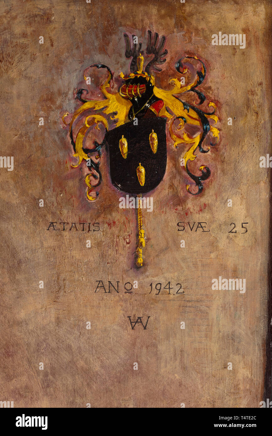 SS-Untersturmführer Olaf Westra (1916 - 1942) - ein Ölgemälde, datiert 1942, Öl auf Sperrholz, Signatur des Künstlers 'WA' oben rechts im Stil der Alten Meister und, in Bezug auf die Themen, die die Bezeichnung "AETATIS SVAE 25 Ano 1942" unter dem Wappen der Familie. Unten links, der Name des Themas und das Datum des Todes' Olaf Westra/7.4.1942' auf eine Birke Kreuz mit einem stahlhelm. Brustbild in der Uniform eines Untersturmführer im SS-Freiwilligen-Legion Nederland, mit dem Eisernen Kreuz II. In einer schwarz lackierten geformten Rahmen. Dimension der Malerei ca. 12 Editorial-Use - Nur Stockfoto