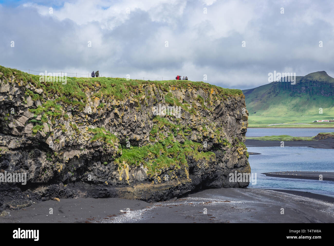 Kirkjufjara Strand von Dyrholaey Vorgebirge in Island gesehen Stockfoto