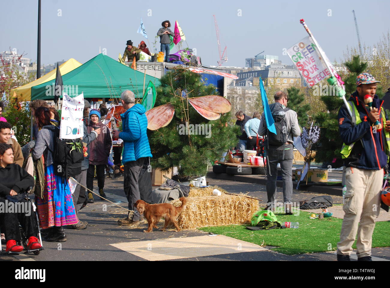 Die demonstranten Waterloo Bridge Stockfoto