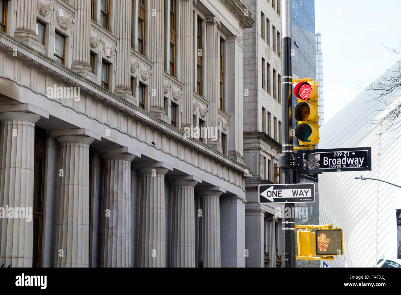Der Kreuzung von Broadway und Fulton Street in Downtown Manhattan. Stockfoto