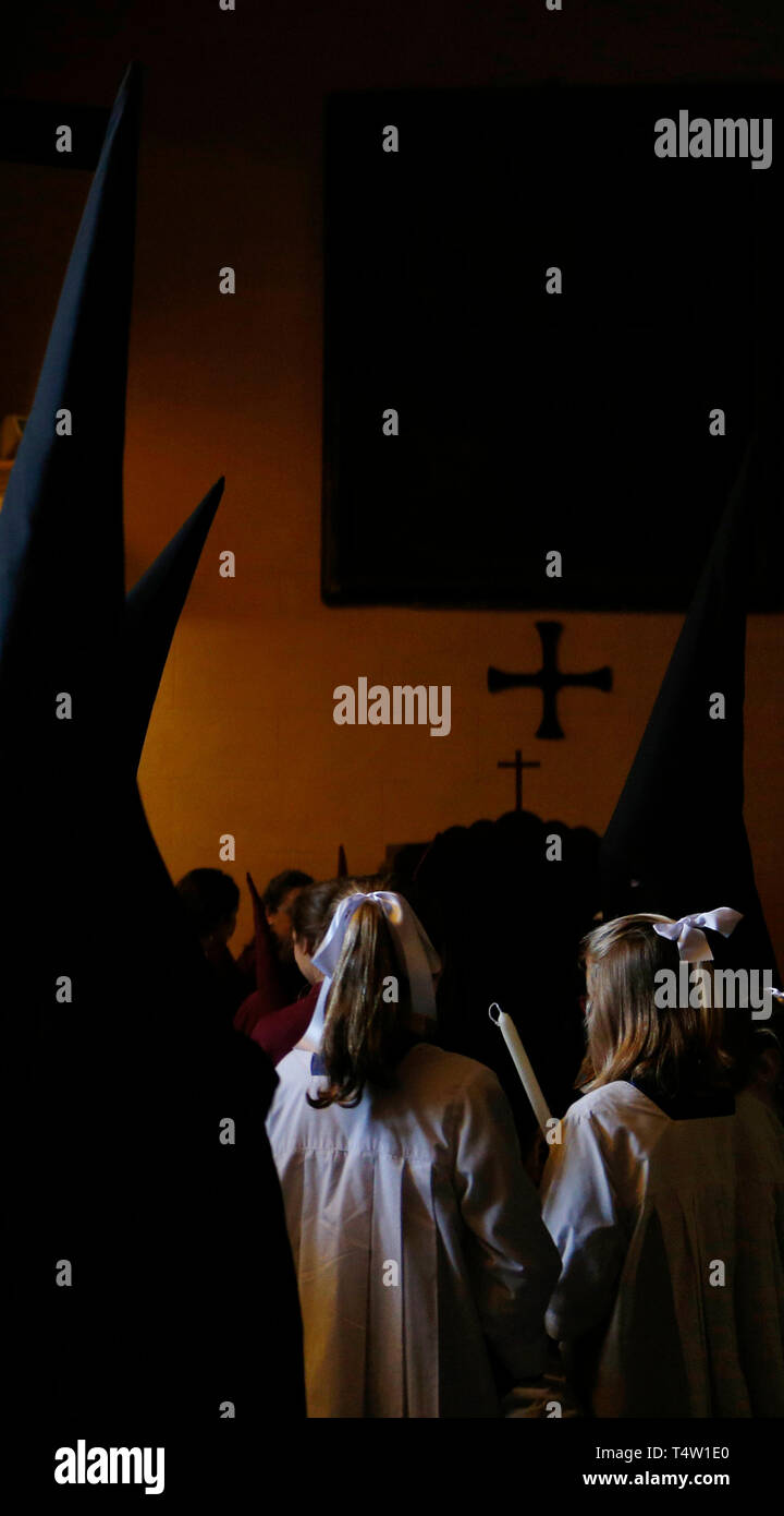 Palma de Mallorca/Spanien - 17. April 2019: Büßer nehmen Sie teil an der Prozession des Heiligen Christus von Santa Cruz in der Osterzeit heilige Woche in der Spanischen Stockfoto