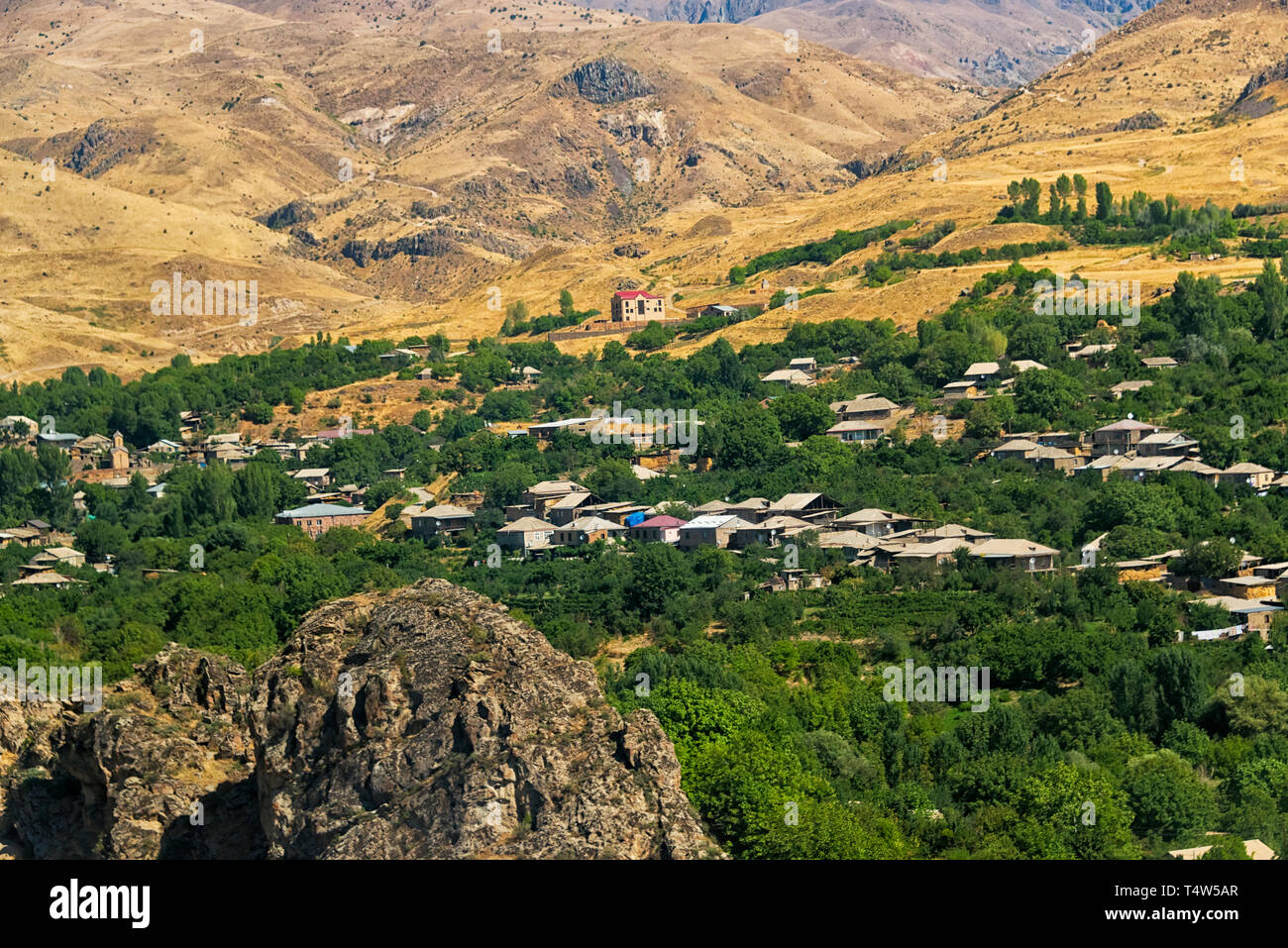 Dorf mit Weinberg, Areni, Provinz Kotayk, Armenien Stockfoto