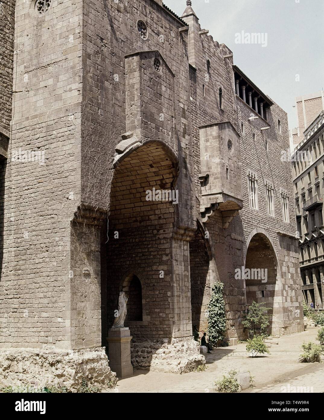 BARRIO GOTICO, PLAZA DE RAMON BEREBGUER III. Lage: CAPILLA DE SANTA AGATA. Spanien. Stockfoto