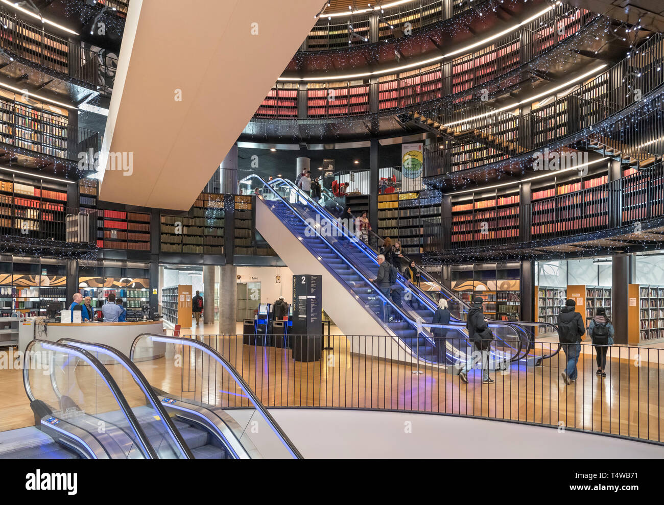 Bibliothek von Birmingham. Buchen Sie rotunde in der Bibliothek von Birmingham, von Francine Houben, Centenary Square, Birmingham, England, UK konzipiert Stockfoto