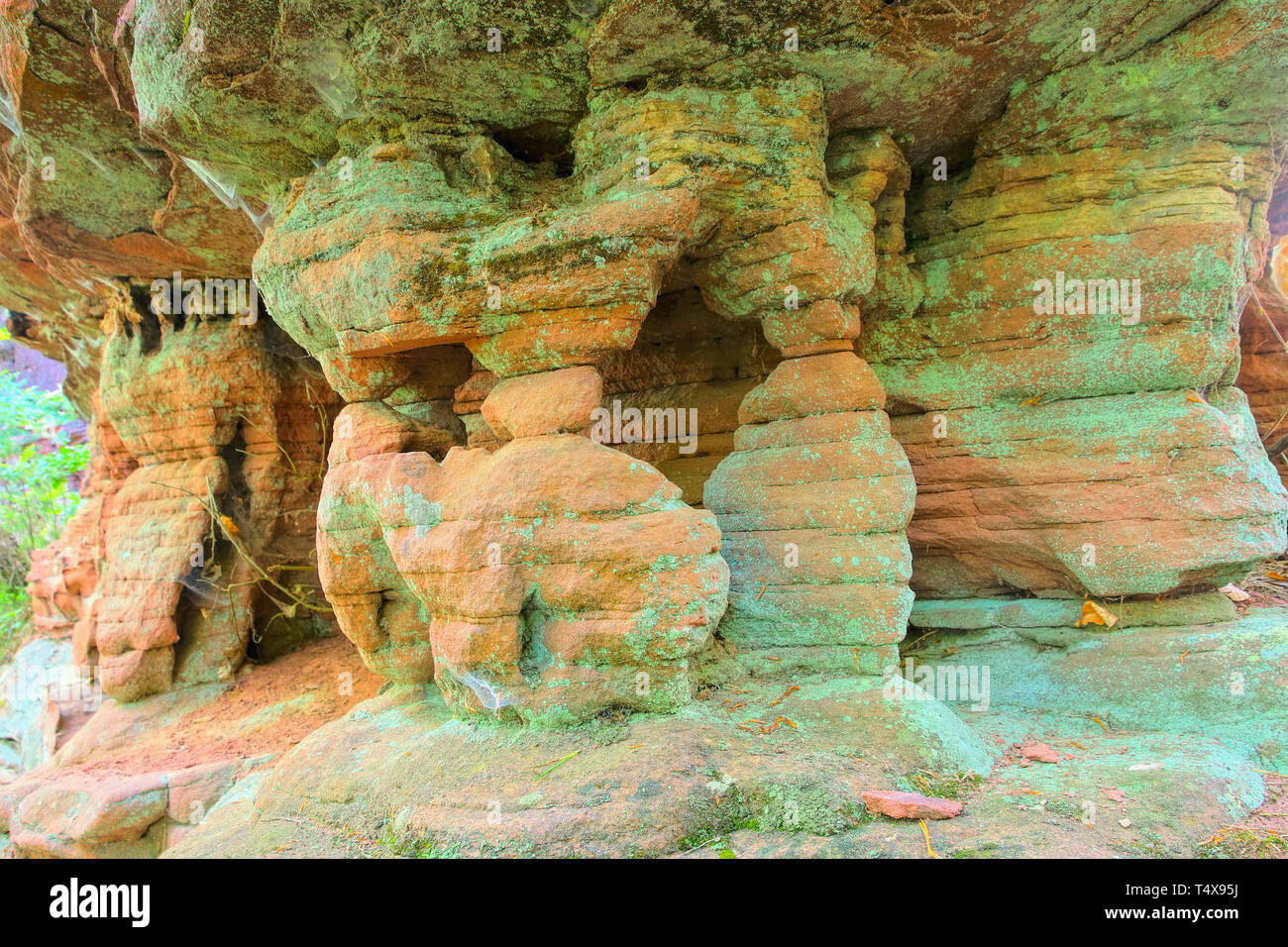 Felsen in Dahn Rockland in Deutschland, Hintergrund Stockfoto