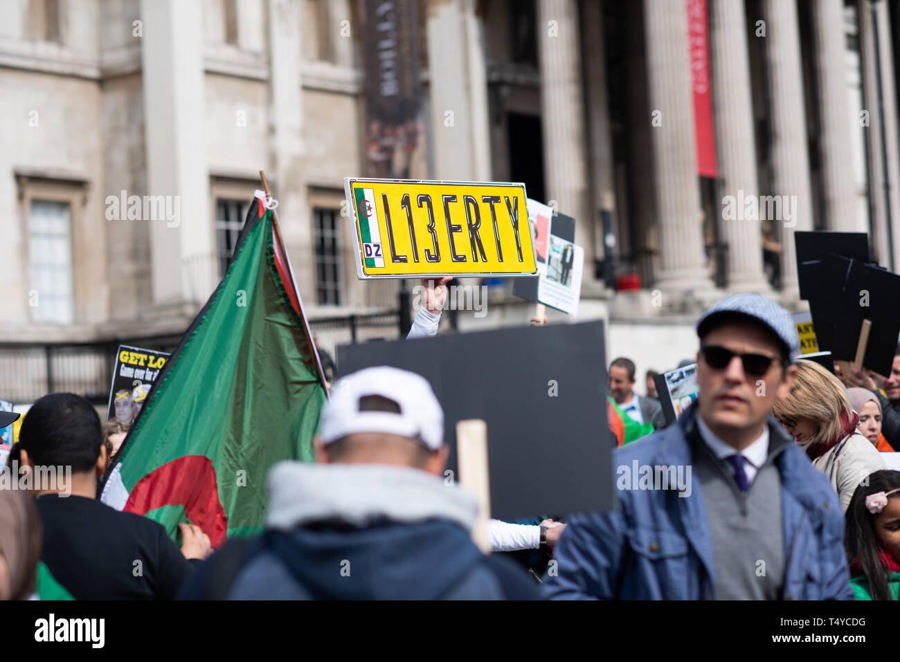 London UK 15 April 2019. Algerische März auf dem Trafalgar Square, London, England Stockfoto