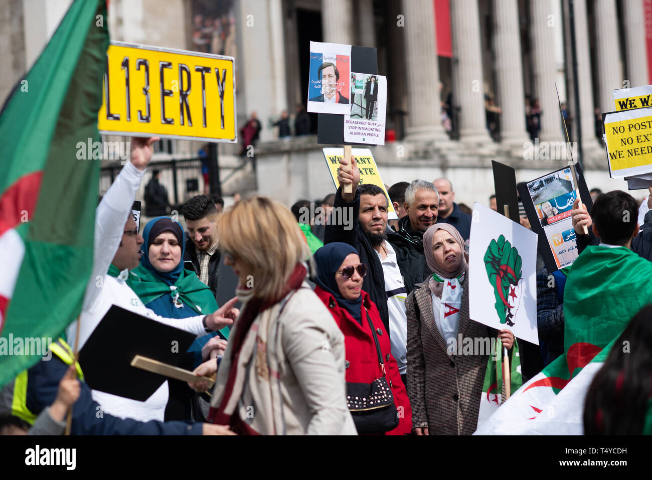 London UK 15 April 2019. Algerische März auf dem Trafalgar Square, London, England Stockfoto