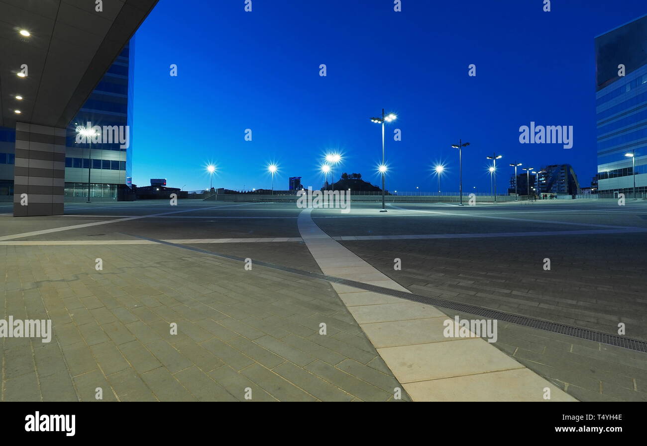 Milano Portello, neue, moderne, lampost und Lichter in der Nacht Stockfoto