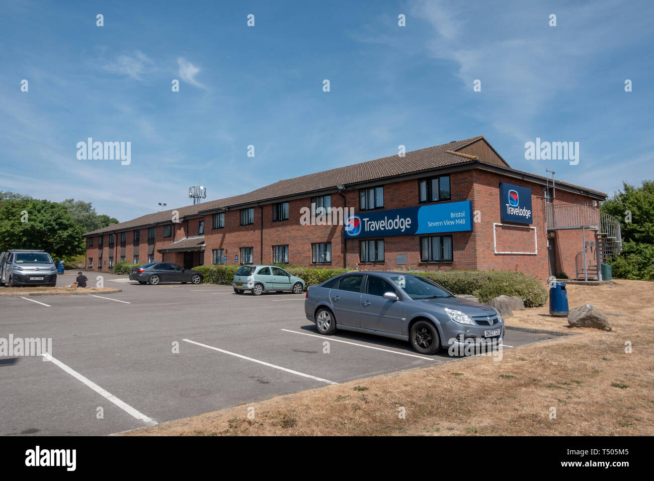 Außenansicht des Travelodge Bristol Severn View, Moto Service Area, M48 Autobahn, Severn Bridge, Bristol, Großbritannien Stockfoto