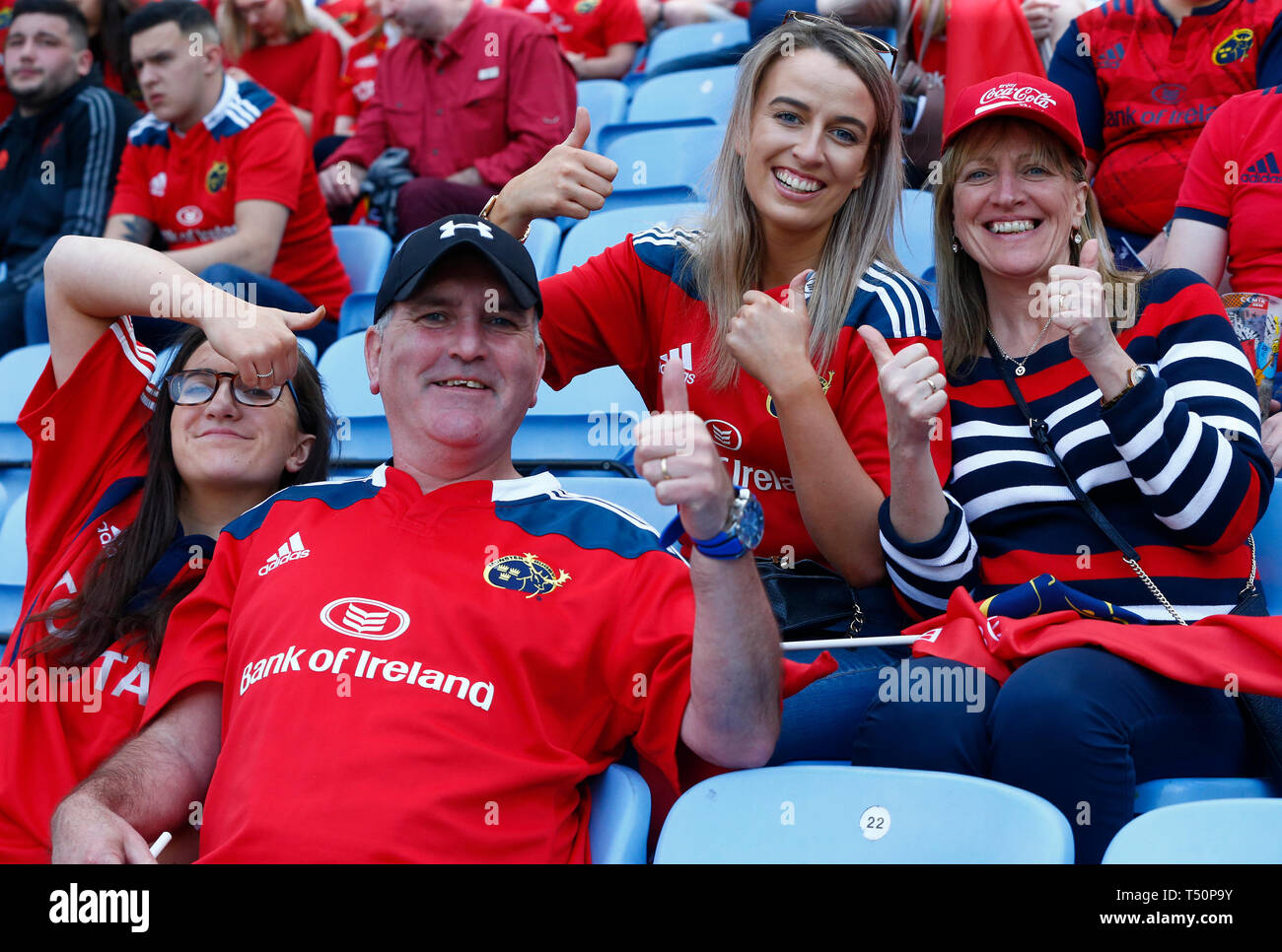 Coventry, Großbritannien. 20 Apr, 2019. Munster Fans während 2019 Heineken Champions Cup Halbfinale zwischen Sarazenen und Munster Rugby in der Ricoh Arena in Coventry am 20/04/2019. Credit: Aktion Foto Sport/Alamy leben Nachrichten Stockfoto