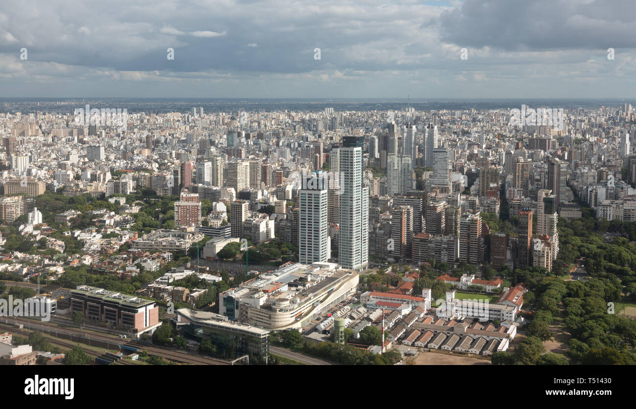 Luftaufnahme von Buenos Aires Stadt und Palermo Polizei. Stockfoto