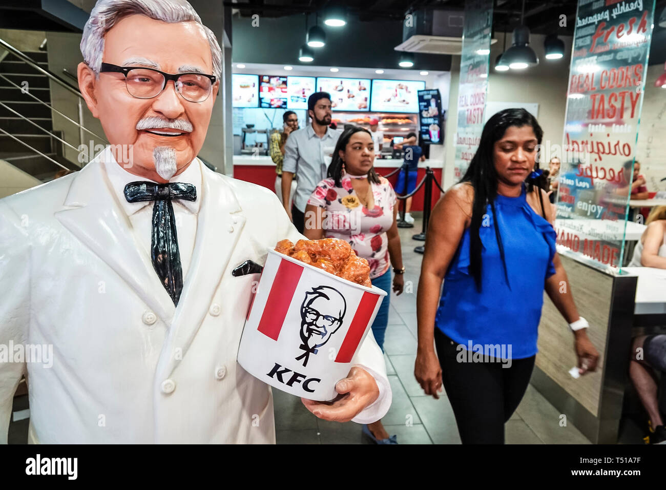Cartagena Colombia, KFC, Kentucky Fried Chicken, American, Fast Food, Restaurant Restaurants Essen Essen gehen Cafe Cafés Bistro, Kette, lateinamerikanisches Latein Stockfoto