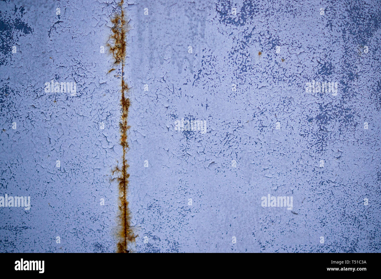 Alte verwitterte Metall blau lackiert mit rostflecken. Hintergrund, Industrie Stockfoto