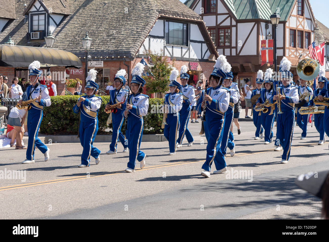Marching Band in dänischen Tage Street Parade. Stockfoto