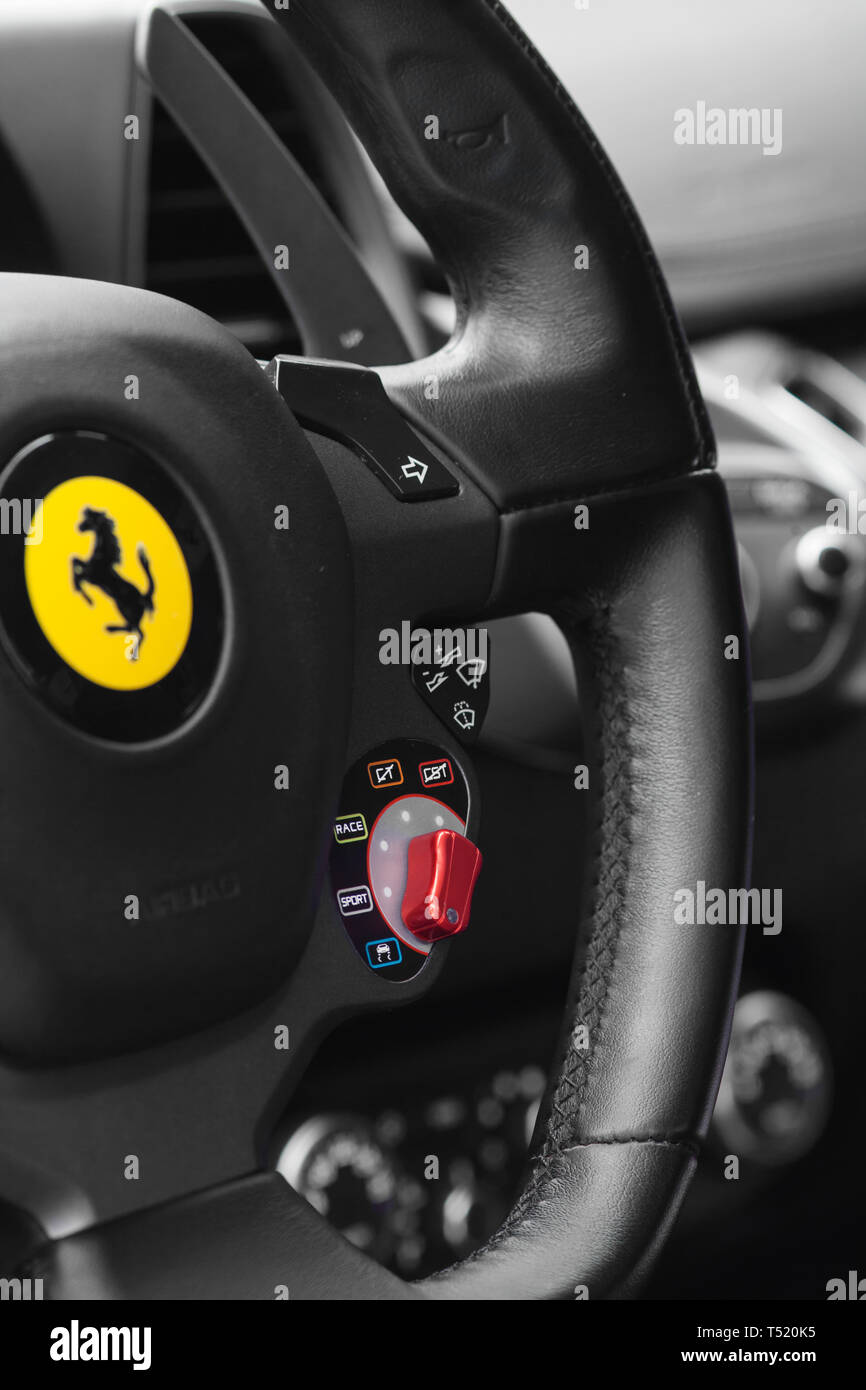 Ferrari Interior Stockfotos Ferrari Interior Bilder