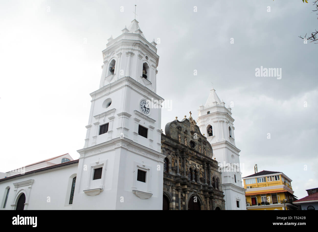 Kathedrale Basilica Santa Maria La Antigua in der Altstadt von Panama City Stockfoto