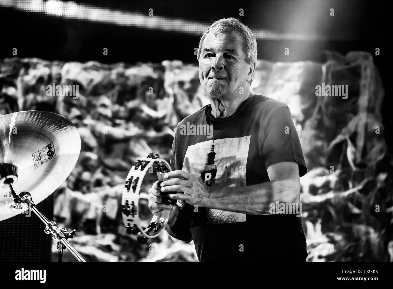 Deep Purple durchgeführt in Italien in der unbestrittene Tempel der Musik, der Arena di Verona, am 9. Juli 2018 mit eine unvergessliche Show. Nach dem Erfolg des im vergangenen Sommer Tour und Ihr neues Album 'unendlich', Deep Purple auf der Straße im Jahr 2018 mit einem Leben, dass abwechselnd neue Titel mit alten Hits zurück. Immer von unbestrittenen Vielseitigkeit aus, Deep Purple gaben die Fans in der Arena am 9. Juli eine zeigen, dass die Rock Seele der Gruppe bekräftigt, durch das Experimentieren und solide Forschung, Deep Purple, eine der Bands der Welt hard rock Panorama. Stockfoto