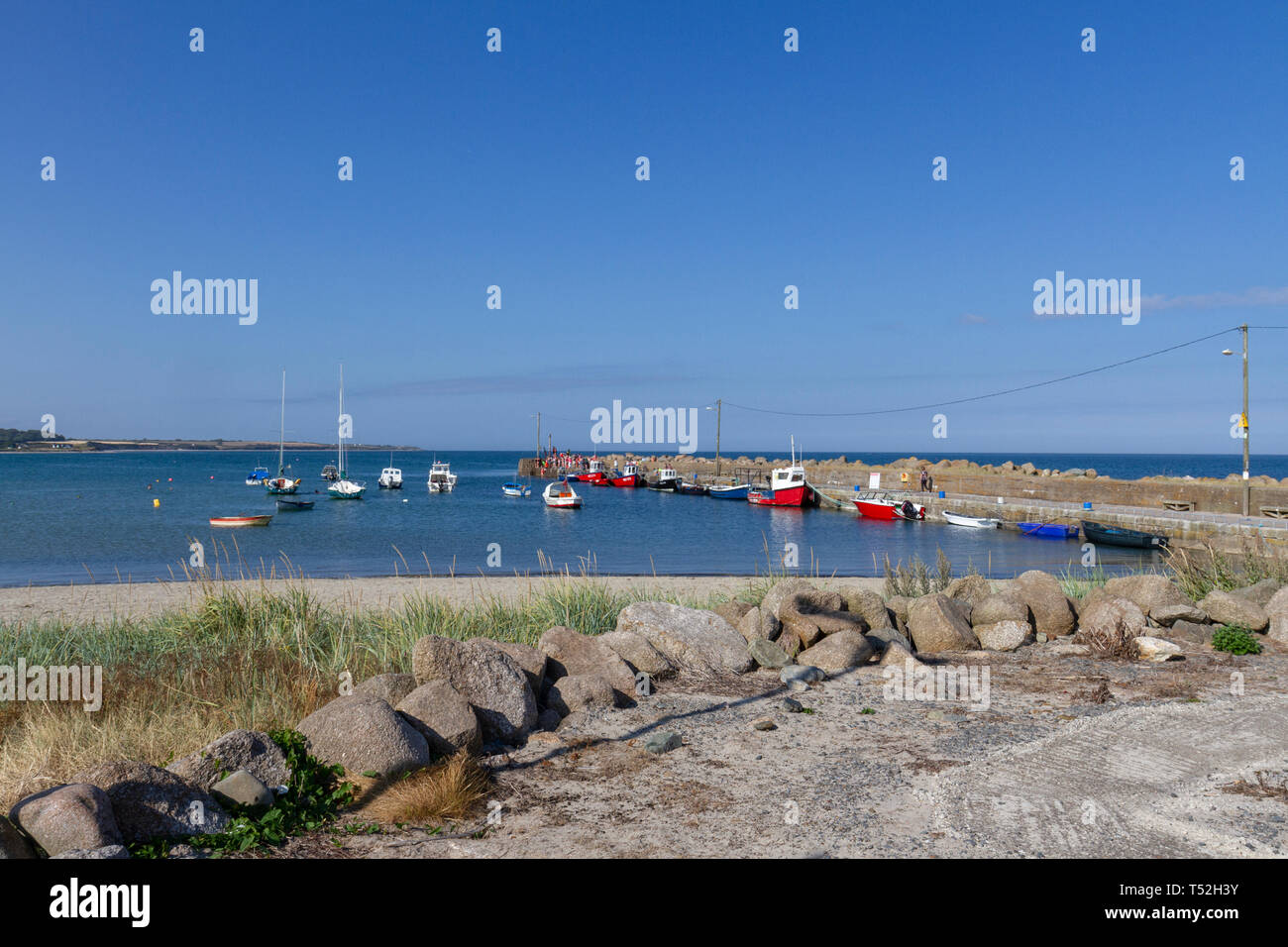 Allgemeine Ansicht der Boote aus Carne Strand, Co Wexford, Irland. Stockfoto