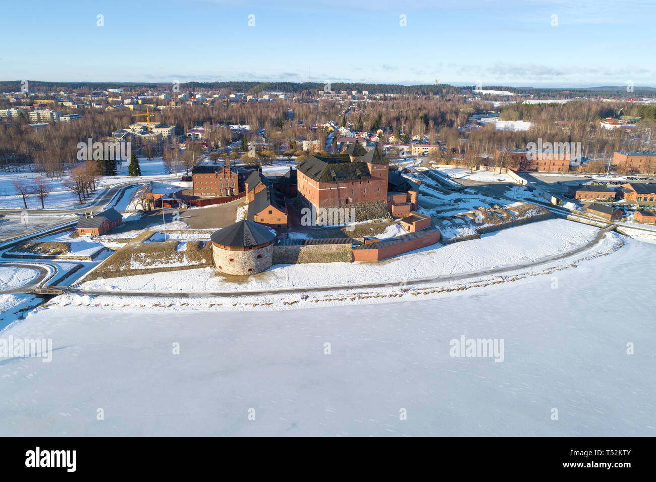 Blick von der alten Festung - Gefängnis der Stadt Hameenlinna an einem sonnigen März Tag (luftbildaufnahmen). Finnland Stockfoto