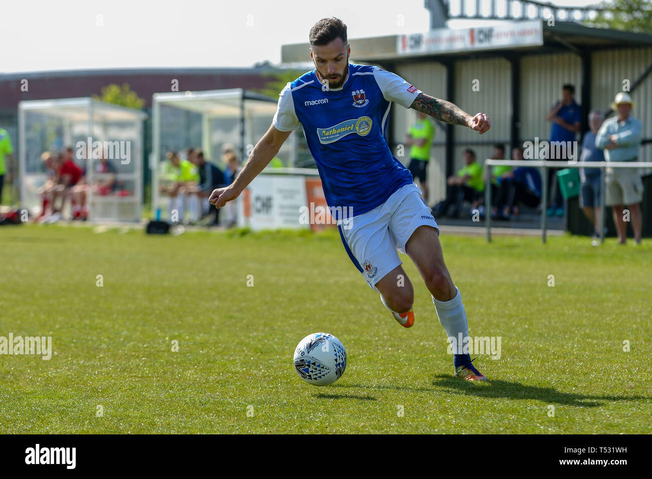 UNDY, VEREINIGTES KÖNIGREICH. 20. April 2019. Penybont gesichert die Waliser Abteilung eine Titel nach einem 1:0 Sieg weg an Undy athletisch. © Matthew Lofthouse-Fr Stockfoto