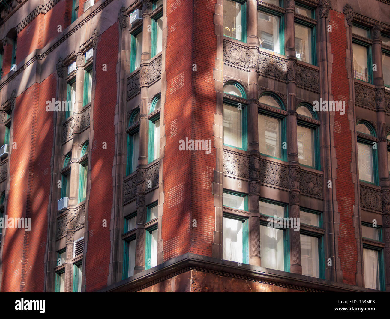 Ecke von W 30 St. und 5. Avenue, Manhattan, New York City, USA Stockfoto